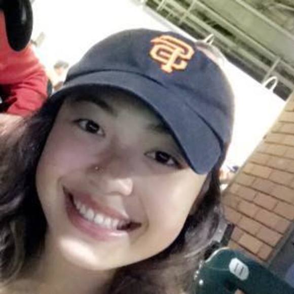 Meet your Posher, Jessica - Picture 1 of 1